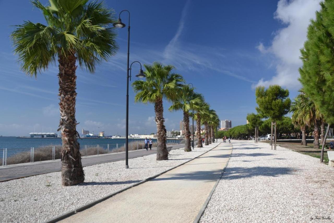 Sunshine Apartment - Appartamento Vicino Al Mare, Cagliari, Sardinia Exteriér fotografie