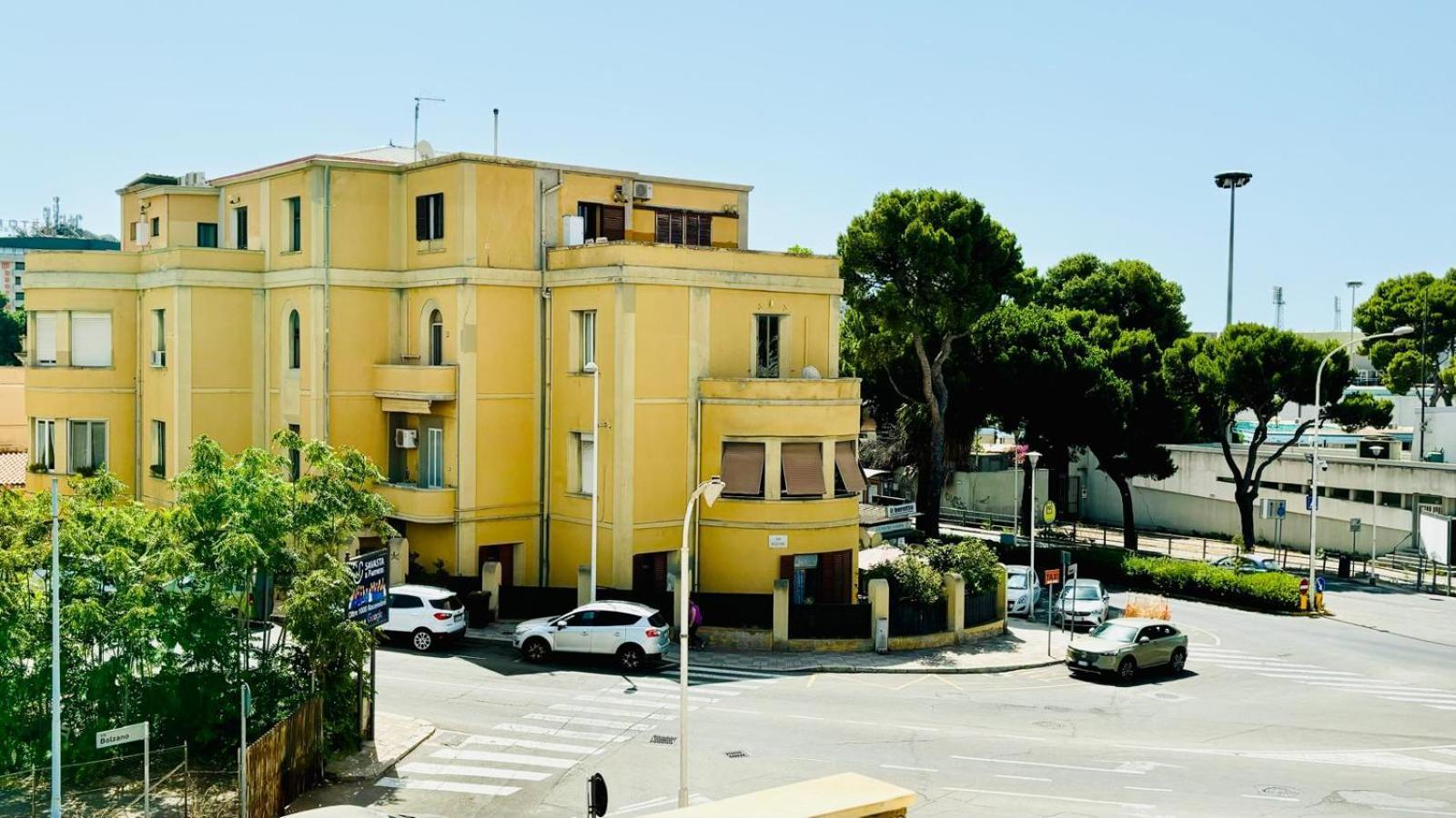 Sunshine Apartment - Appartamento Vicino Al Mare, Cagliari, Sardinia Exteriér fotografie