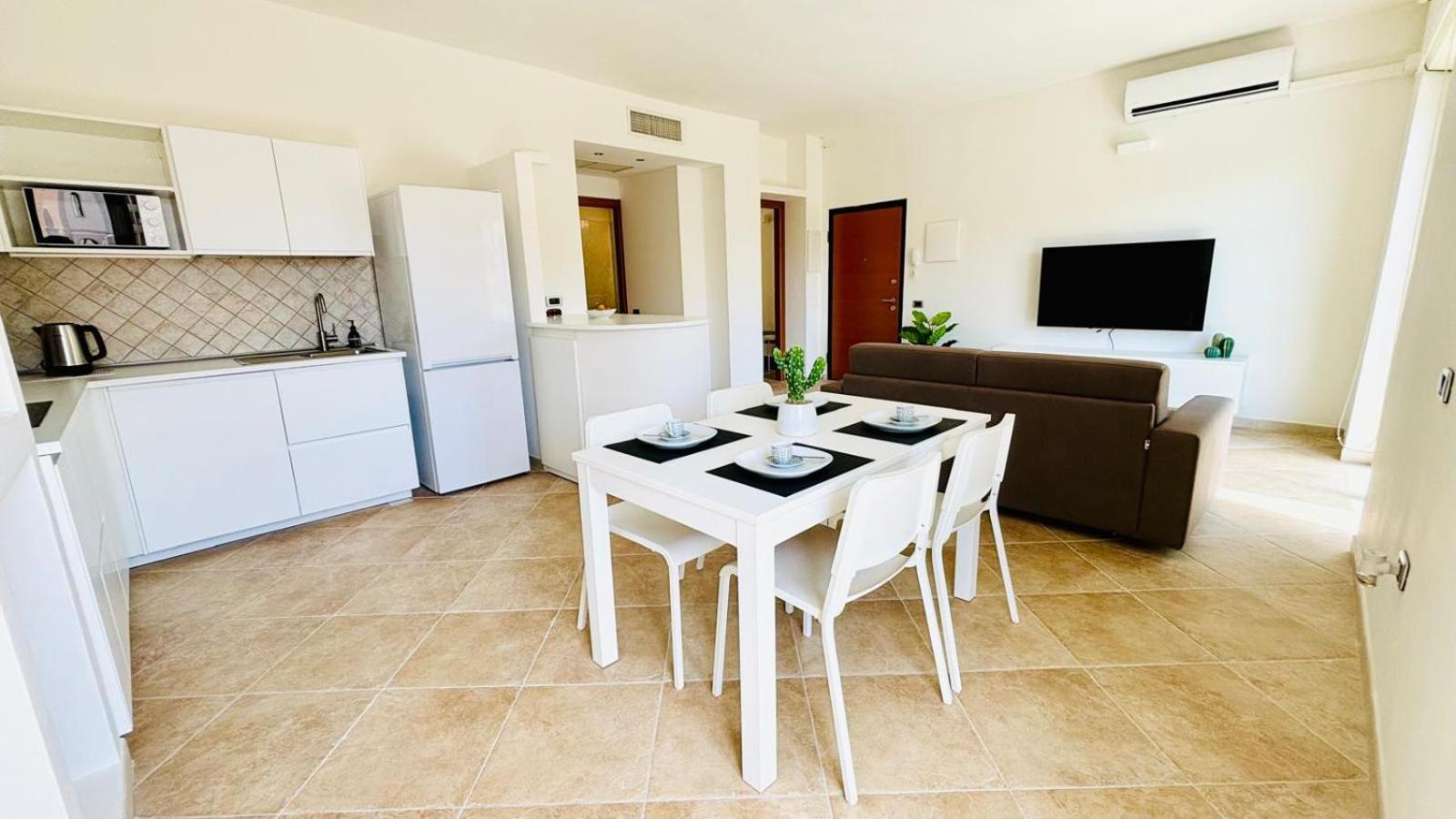Sunshine Apartment - Appartamento Vicino Al Mare, Cagliari, Sardinia Exteriér fotografie